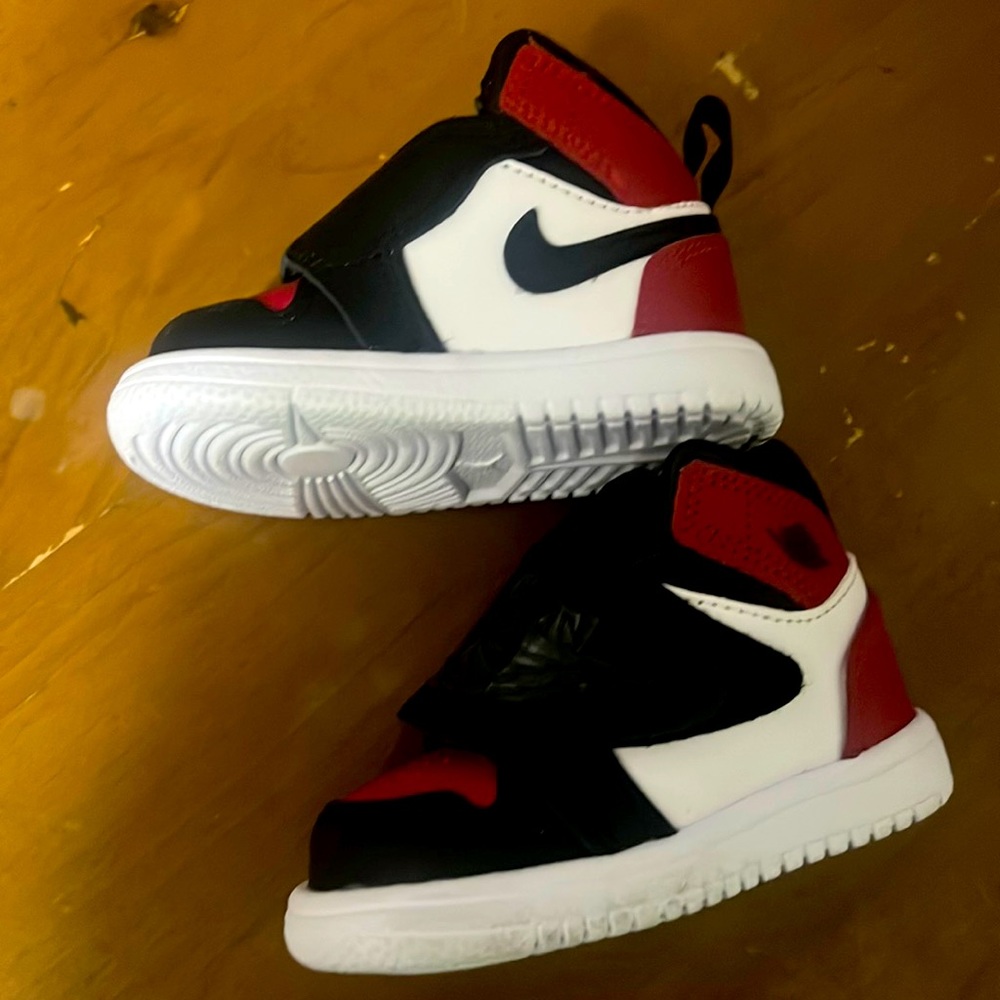 Used Nike air 1 Jordan used maybe 1 time size 4c